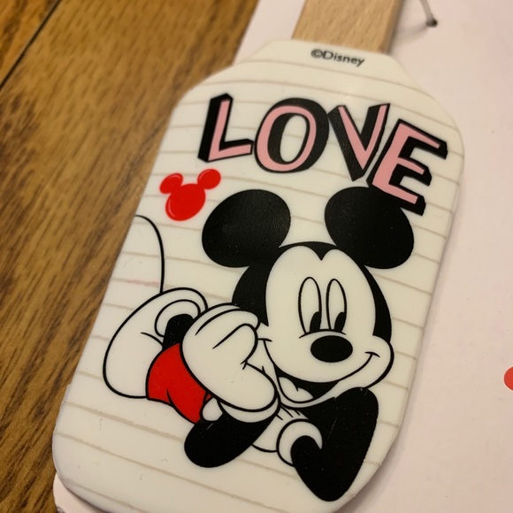 Disney Spatula & Cookie Cutter Set - Picture 5 of 8